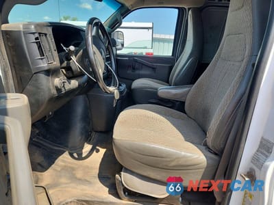 Zdjęcie 7 z 13 samochodu: 2016 GMC SAVANA 2500 CARGO DELIVERY VAN VIN:1GTW7AFF1G1275954 - miniatura