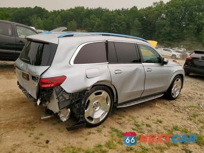 Trzecie zdjęcie samochodu z tyłu: 2026 MERCEDES-BENZ GLS 63 AMG 4MATIC VIN:4JGFF8KE8TB629039 - miniatura