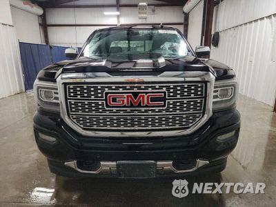 Piąte zdjęcie samochodu w środku: 2017 GMC SIERRA K1500 DENALI VIN:3GTU2PEC7HG143672 - miniatura