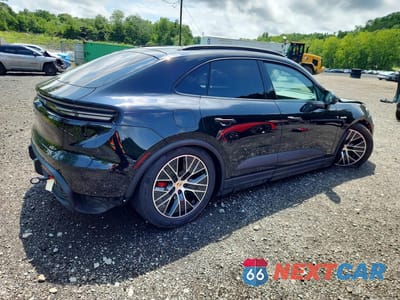 Trzecie zdjęcie samochodu z tyłu: 2025 PORSCHE MACAN 4S VIN:WP1AB2XA9SL153661 - miniatura