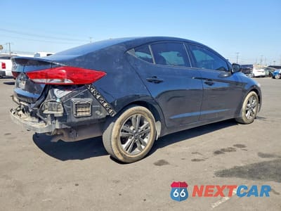 Trzecie zdjęcie samochodu z tyłu: 2018 HYUNDAI ELANTRA SEL VIN:5NPD84LF9JH259298 - miniatura
