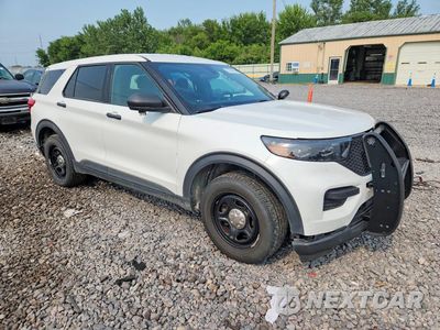 Czwarte zdjęcie samochodu z boku: 2022 FORD EXPLORER POLICE INTERCEPTOR VIN:1FM5K8AB7NGA42321 - miniatura