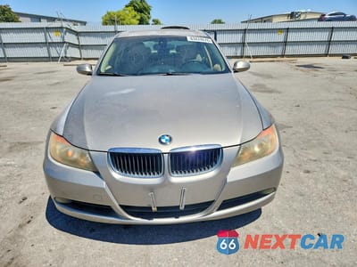 Piąte zdjęcie samochodu w środku: 2007 BMW 328 I SULEV VIN:WBAVC53587FZ79577 - miniatura