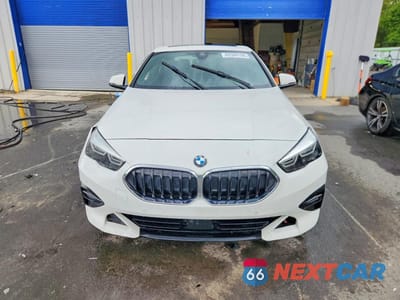 Piąte zdjęcie samochodu w środku: 2021 BMW 228XI VIN:WBA73AK00M7H66901 - miniatura