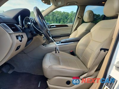 Zdjęcie 7 z 13 samochodu: 2015 MERCEDES-BENZ ML 350 4MATIC VIN:4JGDA5HB5FA446581 - miniatura