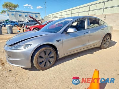 2025 TESLA MODEL 3 5YJ3E1EAXSF897354 - główne zdjęcie licytacji z USA - miniatura