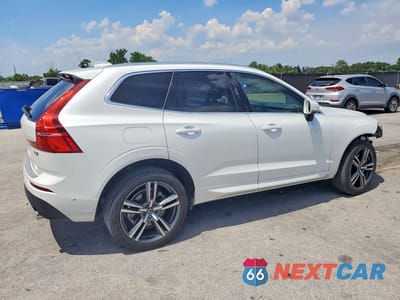 Trzecie zdjęcie samochodu z tyłu: 2018 VOLVO XC60 T6 MOMENTUM VIN:YV4A22RK2J1041687 - miniatura