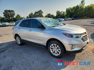 Czwarte zdjęcie samochodu z boku: 2021 CHEVROLET EQUINOX LT VIN:3GNAXUEV6MS133699 - miniatura