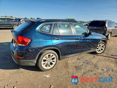Trzecie zdjęcie samochodu z tyłu: 2014 BMW X1 XDRIVE28I VIN:WBAVL1C58EVY17170 - miniatura