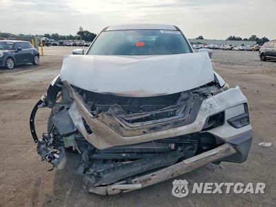 Piąte zdjęcie samochodu w środku: 2018 NISSAN ROGUE S VIN:5N1AT2MT5JC758522 - miniatura