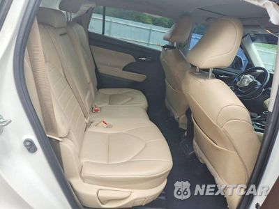 Zdjęcie 11 z 13 samochodu: 2021 TOYOTA HIGHLANDER XLE VIN:5TDHZRBH3MS534967 - miniatura