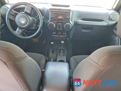 Zdjęcie 8 z 12 samochodu: 2017 JEEP WRANGLER UNLIMITED SPORT VIN:1C4BJWDG4HL678163 - miniatura
