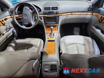 Zdjęcie 8 z 12 samochodu: 2008 MERCEDES-BENZ E 350 4MATIC VIN:WDBUF87X58B228852 - miniatura