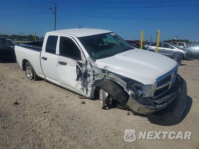 Czwarte zdjęcie samochodu z boku: 2018 RAM 1500 ST VIN:1C6RR6FTXJS305178 - miniatura