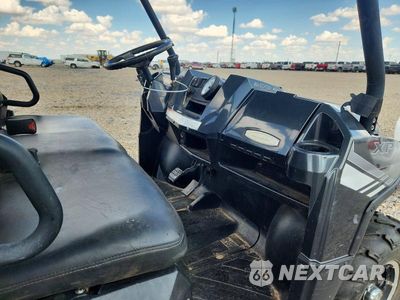 Piąte zdjęcie samochodu w środku: 2012 POLARIS RANGER XP UTILITY VEHICLE VIN:4XATH76A9C4281041 - miniatura