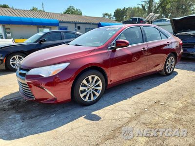 2017 TOYOTA CAMRY XLE 4T1BF1FK7HU711765 - główne zdjęcie licytacji z USA - miniatura