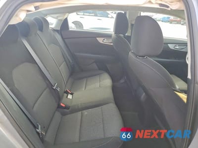 Zdjęcie 10 z 12 samochodu: 2023 KIA FORTE LXS VIN:3KPF24AD9PE669026 - miniatura