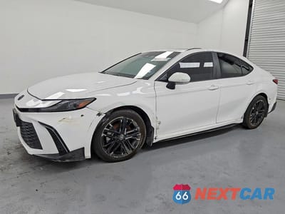 2025 TOYOTA CAMRY SE 4T1DAACK8SU174939 - główne zdjęcie licytacji z USA - miniatura