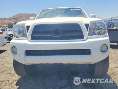 Piąte zdjęcie samochodu w środku: 2011 TOYOTA TACOMA DOUBLE CAB PRERUNNER VIN:3TMJU4GN0BM110144 - miniatura