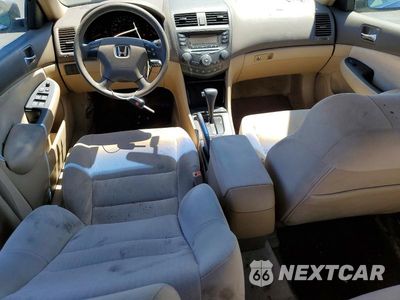 Zdjęcie 8 z 12 samochodu: 2003 HONDA ACCORD LX VIN:JHMCM56383C043633 - miniatura