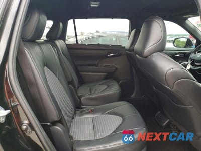Zdjęcie 11 z 13 samochodu: 2024 TOYOTA HIGHLANDER XSE VIN:5TDKDRAHXRS541914 - miniatura