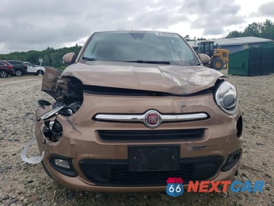 Piąte zdjęcie samochodu w środku: 2018 FIAT 500X LOUNGE VIN:ZFBCFYDB6JP679631 - miniatura