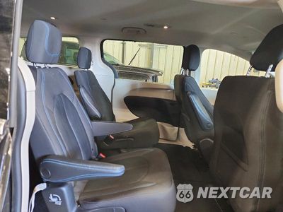 Zdjęcie 11 z 13 samochodu: 2021 CHRYSLER PACIFICA TOURING VIN:2C4RC1FG6MR598714 - miniatura