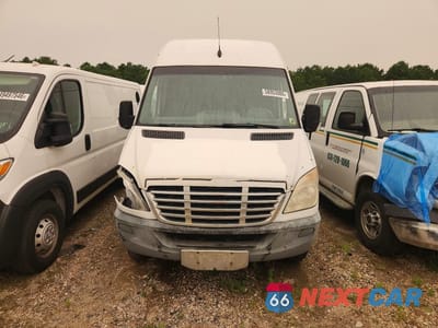 Piąte zdjęcie samochodu w środku: 2011 FREIGHTLINER SPRINTER 3500 DELIVERY VAN VIN:WDYPF0CC0B5532653 - miniatura
