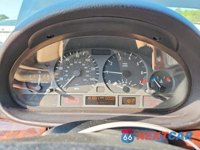 Zdjęcie 9 z 12 samochodu: 2005 BMW 325 I VIN:WBAEV33455KW20133 - miniatura
