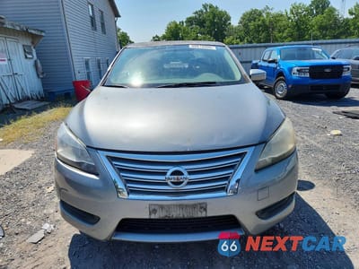 Piąte zdjęcie samochodu w środku: 2014 NISSAN SENTRA SV VIN:3N1AB7AP1EY224039 - miniatura