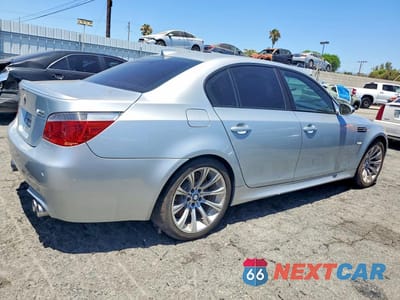 Trzecie zdjęcie samochodu z tyłu: 2006 BMW M5 VIN:WBSNB93556B583179 - miniatura