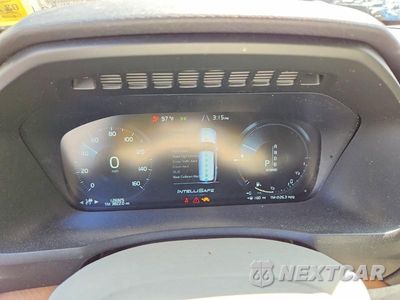 Zdjęcie 9 z 12 samochodu: 2016 VOLVO XC90 T8 VIN:YV4BC0PK1G1080904 - miniatura