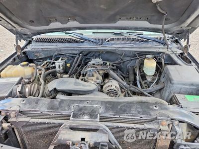 Zdjęcie 11 z 12 samochodu: 2001 CHEVROLET SILVERADO K2500 HEAVY DUTY VIN:1GCHK23U31F151114 - miniatura