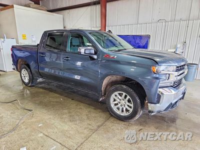 Czwarte zdjęcie samochodu z boku: 2020 CHEVROLET SILVERADO K1500 LT VIN:3GCUYDED1LG119012 - miniatura