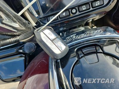 Zdjęcie 8 z 9 samochodu: 2023 INDIAN MOTORCYCLE CO. CHALLENGER LIMITED VIN:56KLCARR8P3423830 - miniatura