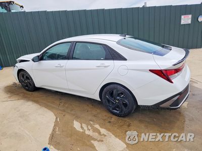 Drugie zdjęcie samochodu z przodu: 2026 HYUNDAI ELANTRA SEL SPORT VIN:KMHLM4DG3TU191860 - miniatura