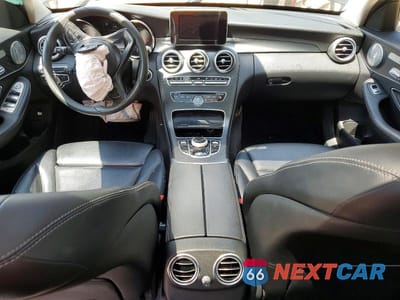 Zdjęcie 8 z 12 samochodu: 2017 MERCEDES-BENZ C 300 4MATIC VIN:55SWF4KB1HU205305 - miniatura