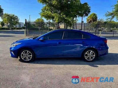 Zdjęcie 12 z 15 samochodu: 2022 KIA FORTE LXS VIN:3KPF24AD4NE464503 - miniatura