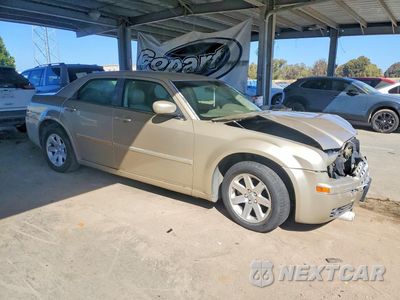 Czwarte zdjęcie samochodu z boku: 2007 CHRYSLER 300 TOURING VIN:2C3LA53G77H648686 - miniatura