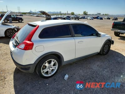 Trzecie zdjęcie samochodu z tyłu: 2009 VOLVO C30 T5 VIN:YV1MK672392147639 - miniatura