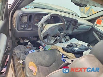 Zdjęcie 8 z 12 samochodu: 2004 CHEVROLET SILVERADO C1500 VIN:1GCEC14V94E101085 - miniatura