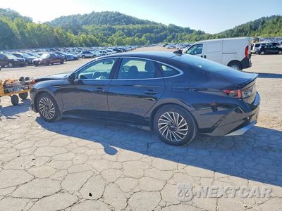 Drugie zdjęcie samochodu z przodu: 2025 HYUNDAI SONATA HYBRID SEL VIN:KMHL34JJXSA107889 - miniatura