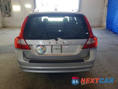 Zdjęcie 6 z 12 samochodu: 2010 VOLVO V70 3.2 VIN:YV1982BW5A1159910 - miniatura