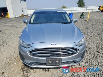 Piąte zdjęcie samochodu w środku: 2020 FORD FUSION SE VIN:3FA6P0HD8LR178116 - miniatura
