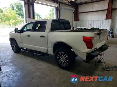 Drugie zdjęcie samochodu z przodu: 2023 NISSAN TITAN SV VIN:1N6AA1EDXPN109773 - miniatura