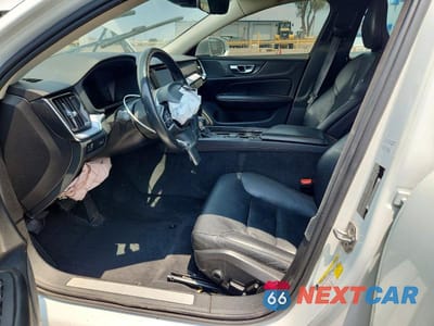 Zdjęcie 7 z 12 samochodu: 2019 VOLVO S60 T5 MOMENTUM VIN:7JR102FK2KG014602 - miniatura