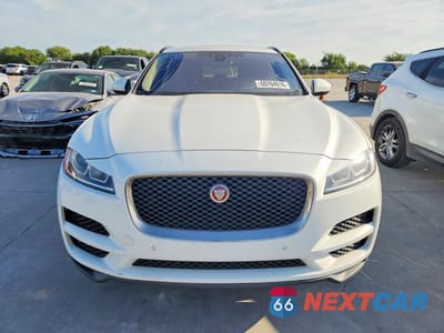 Piąte zdjęcie samochodu w środku: 2020 JAGUAR F-PACE PREMIUM VIN:SADCJ2FX8LA630345 - miniatura