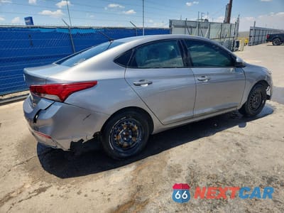 Trzecie zdjęcie samochodu z tyłu: 2021 HYUNDAI ACCENT SE VIN:3KPC24A64ME141457 - miniatura