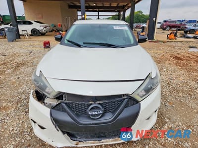 Piąte zdjęcie samochodu w środku: 2018 NISSAN MAXIMA 3.5 SV VIN:1N4AA6AP2JC391349 - miniatura