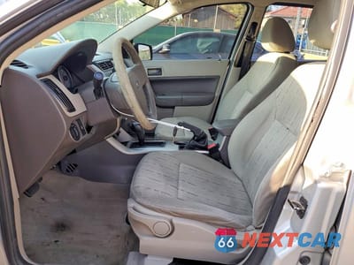 Zdjęcie 7 z 12 samochodu: 2011 FORD FOCUS SE VIN:1FAHP3FNXBW165949 - miniatura